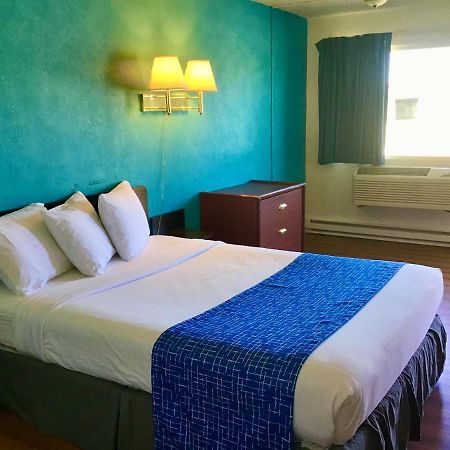 Travelodge Inn & Suites By Wyndham Missoula University Park Экстерьер фото