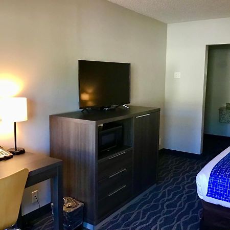 Travelodge Inn & Suites By Wyndham Missoula University Park Экстерьер фото