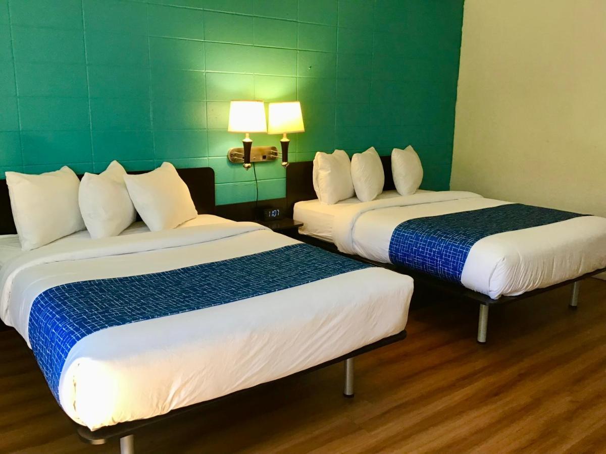 Travelodge Inn & Suites By Wyndham Missoula University Park Экстерьер фото