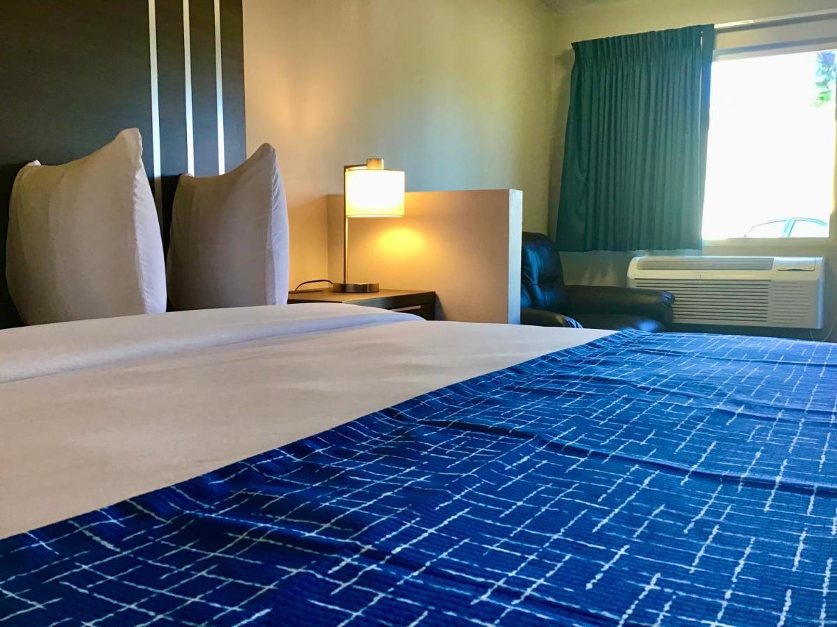 Travelodge Inn & Suites By Wyndham Missoula University Park Экстерьер фото