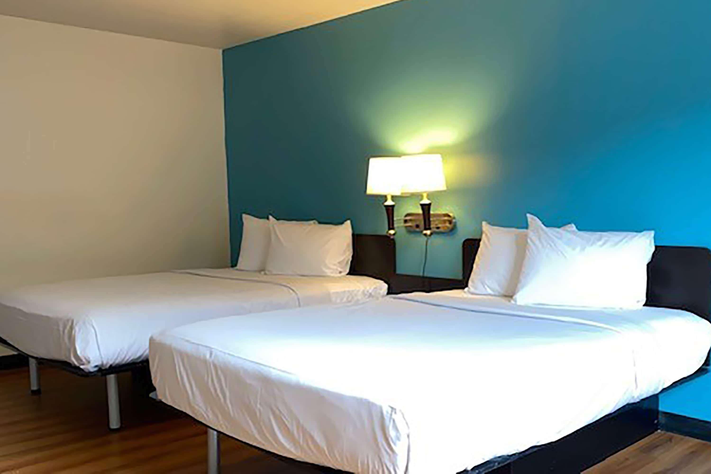 Travelodge Inn & Suites By Wyndham Missoula University Park Экстерьер фото