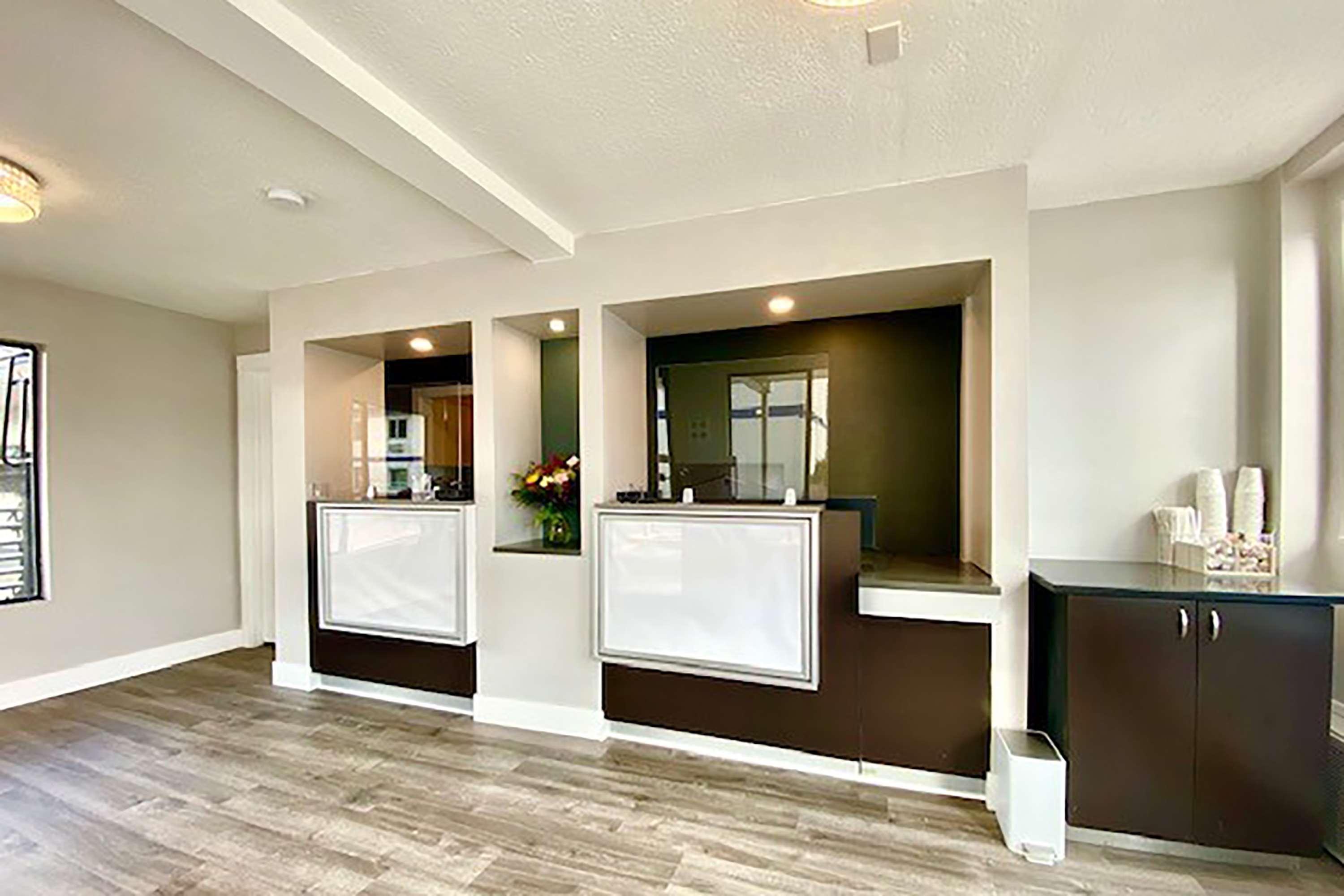 Travelodge Inn & Suites By Wyndham Missoula University Park Экстерьер фото